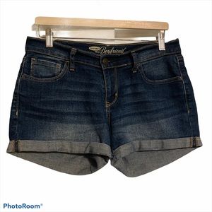Old Navy boyfriend 6 rolled cuff denim shorts med